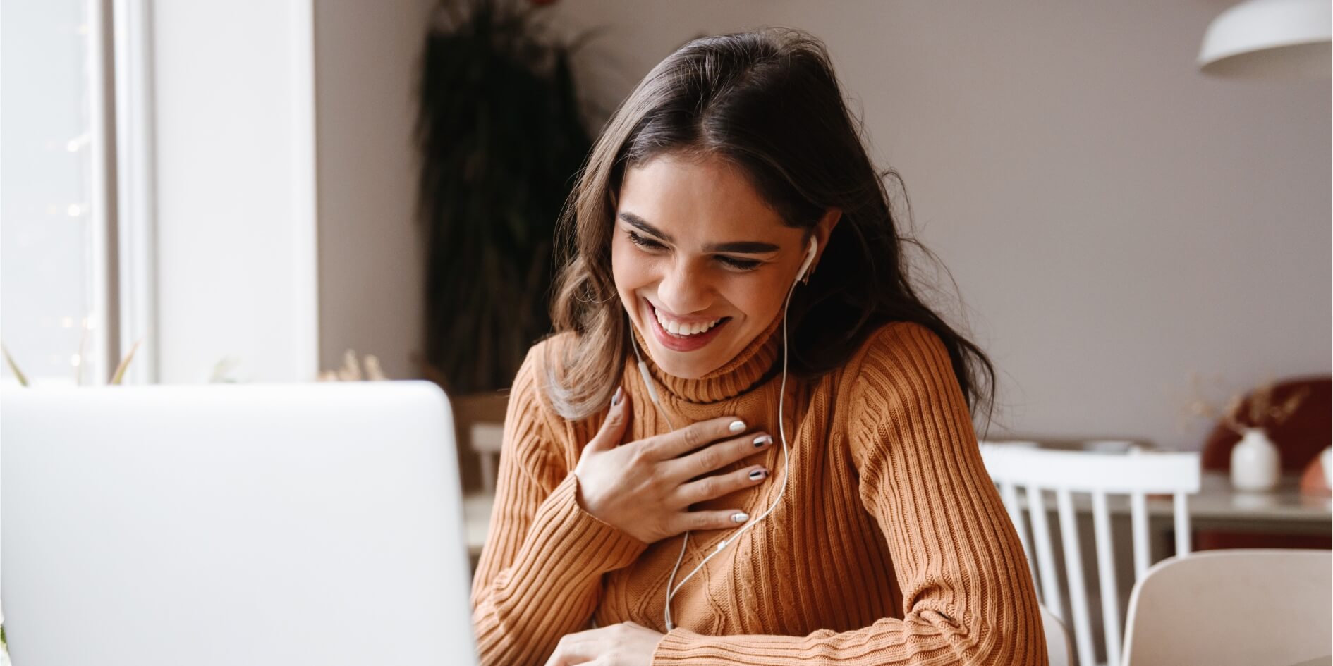 A remote employee receiving recognition.